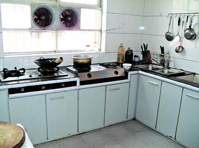 廚房專業(yè)設(shè)計 從“母親換鍋”新聞看空間布局與生活品質(zhì)提升